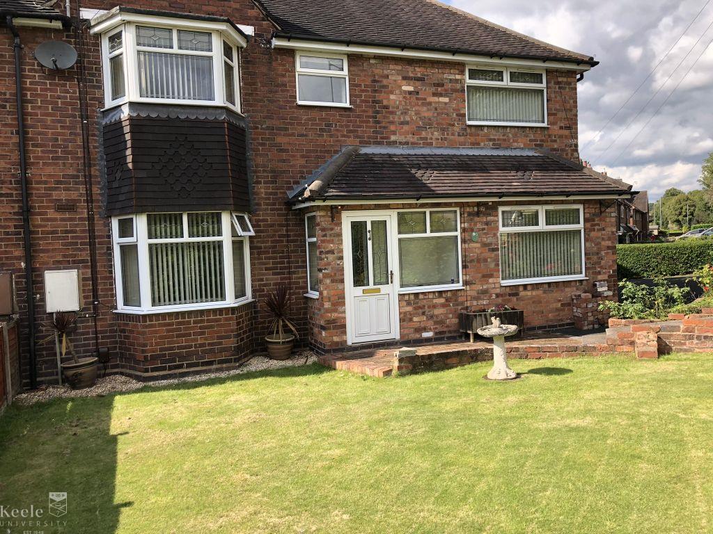 Student in Keele houses homes flats housing