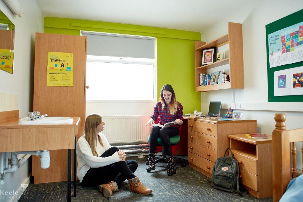 Student in Keele houses homes flats housing